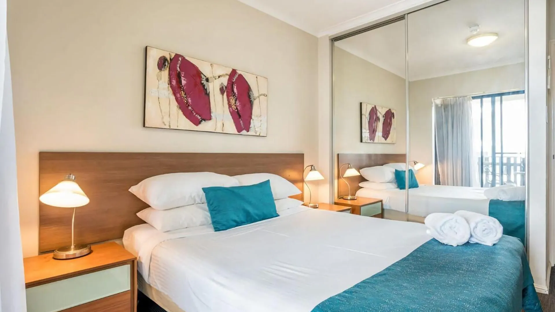 Urban Oasis Stay With Gym Sauna And Hot Tub Brisbane Australia