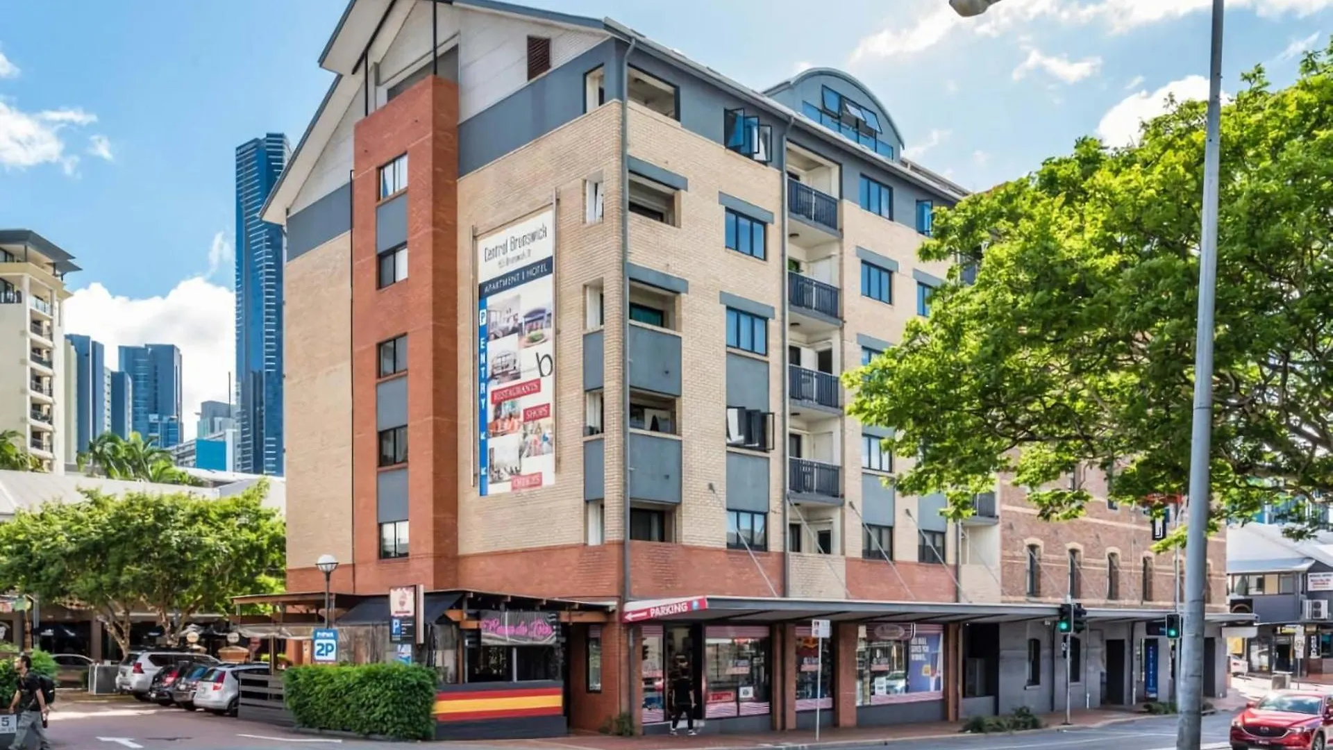 Urban Oasis Stay With Gym Sauna And Hot Tub Brisbane Apartment